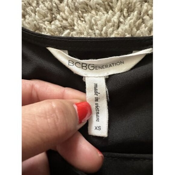 BCBGeneration Women's Black Long Sleeve Sheer Flowy Layered Blouse Size XS - Picture 6 of 10